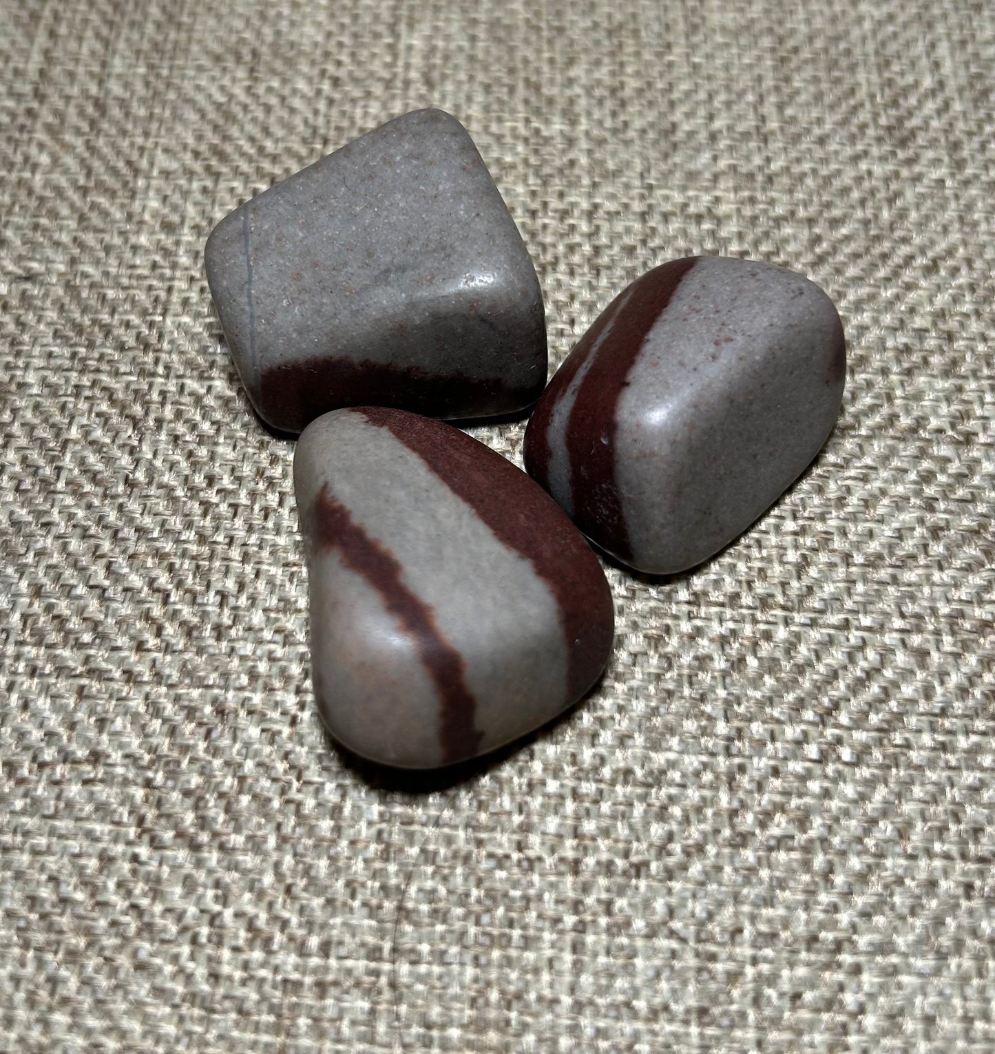 Shiva Lingam Tumble Stone – Divine Energy & Spiritual Awakening