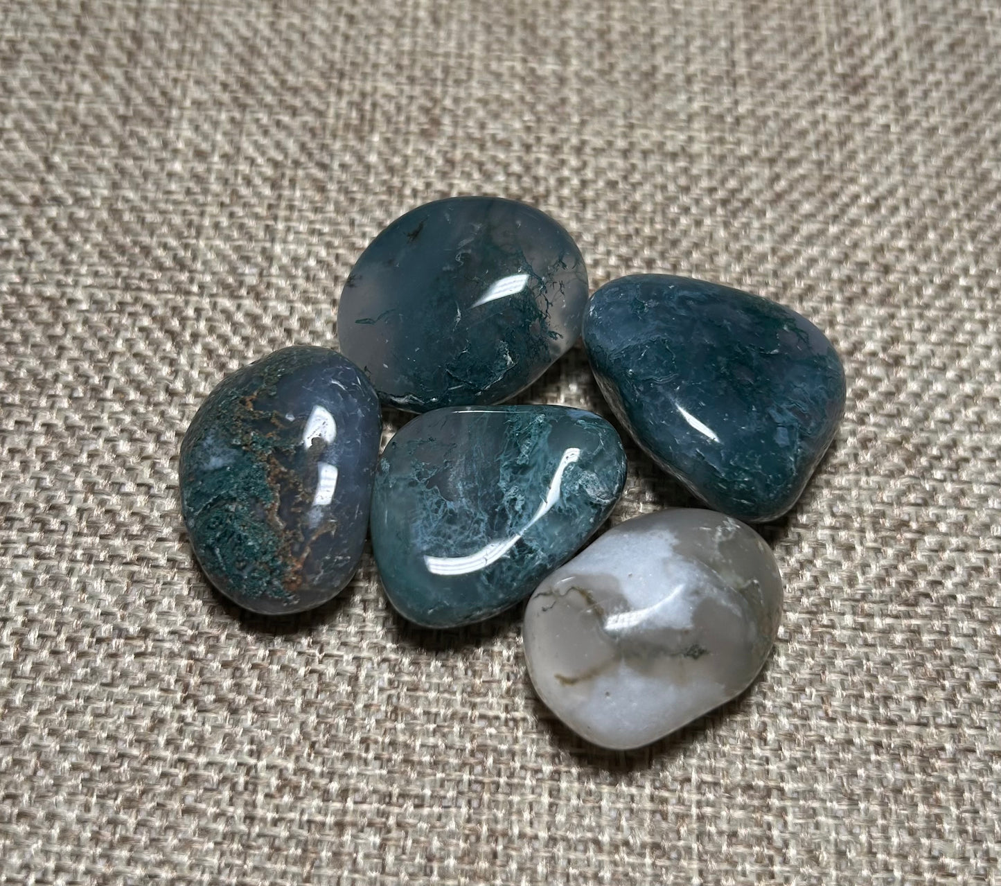 Moss Agate Tumble Stone for Growth, Abundance, and Emotional Balance